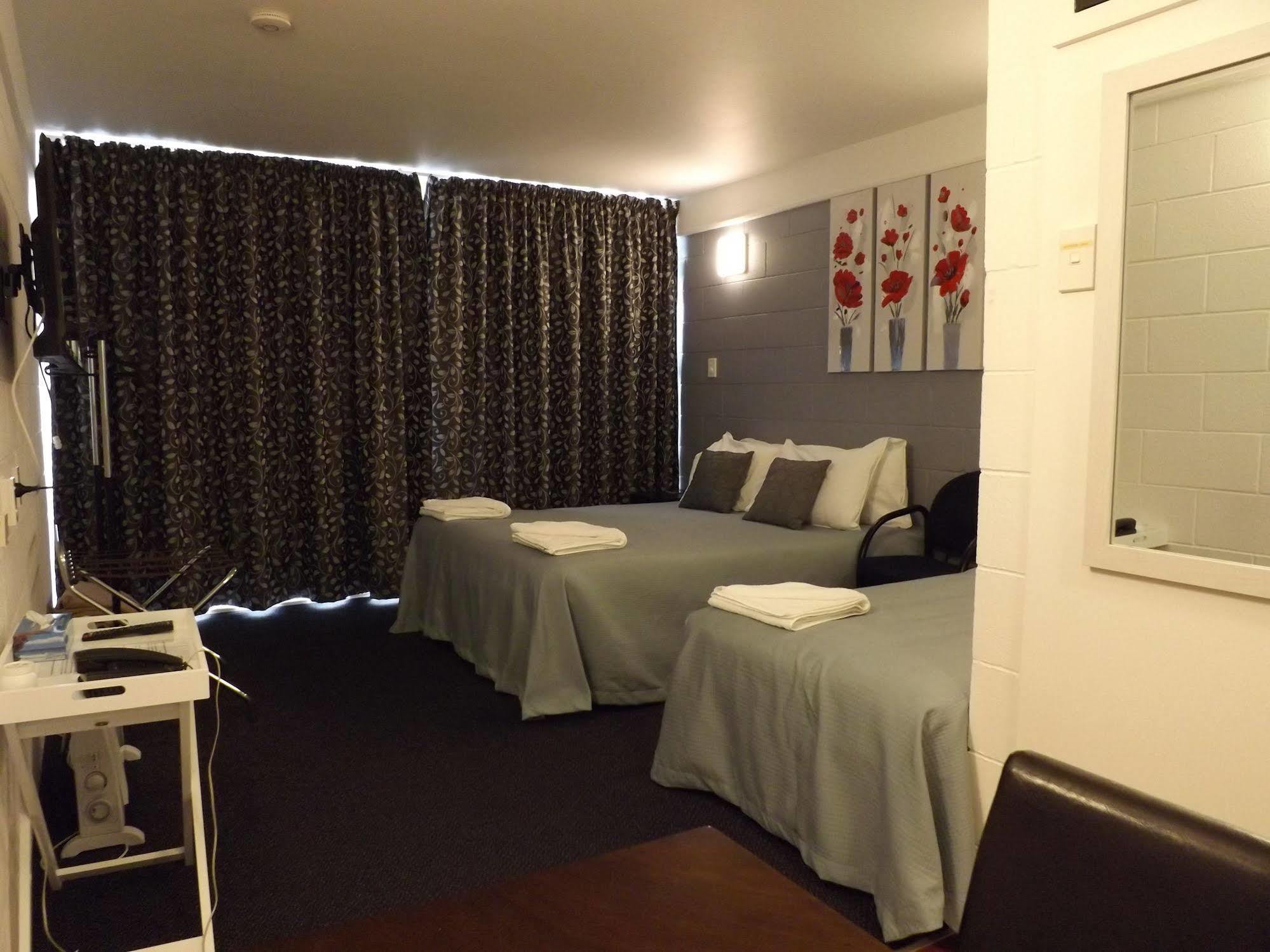 Raceway Motel Whanganui Exterior photo